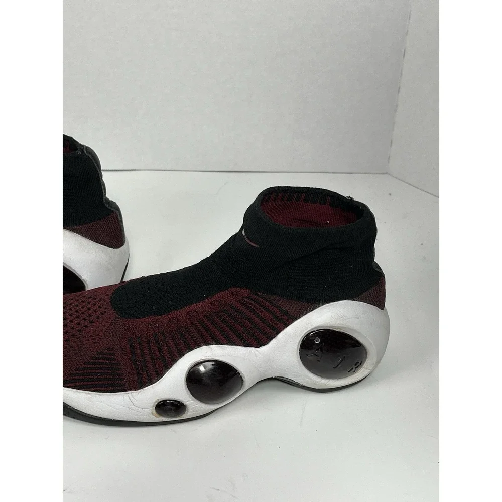 Nike Flight Bonafide Team Varsity Red Size 7Y M Womens 8.5 Fly Knit Bug Eyed EUC